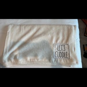 Rae Dunn- Lets Cuddle Blanket